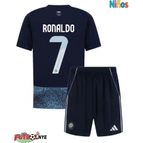 Camiseta Al-Nassr Cristiano Ronaldo #7 Visitante Equipación para niños 2025-26 manga corta (+ pantalones cortos)